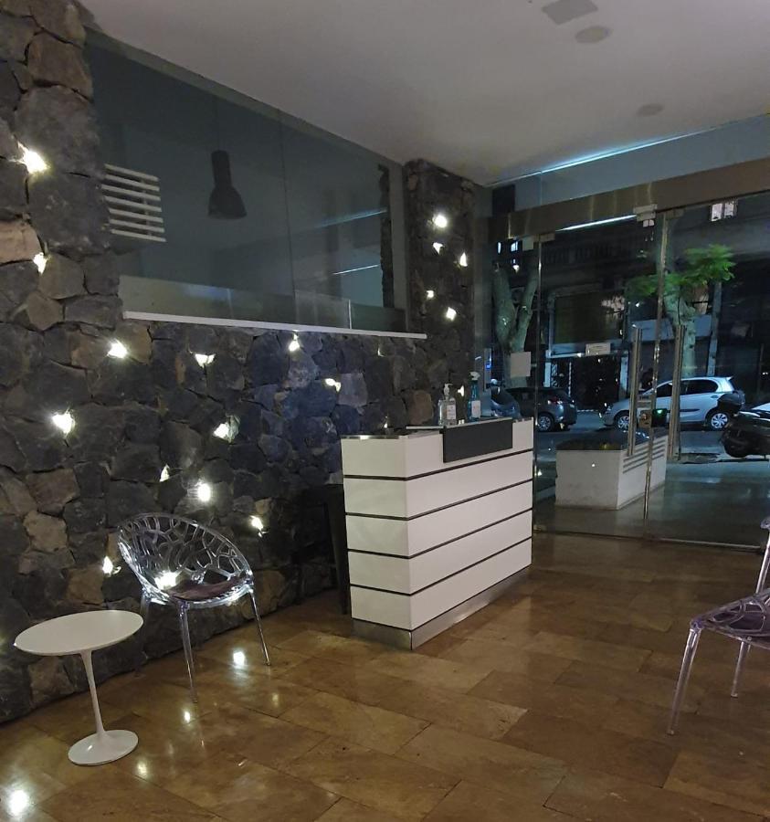 Monoambiente Super Amplio Y Comodo, Ideal Para Explorar La Ciudad Buenos Aires Eksteriør bilde