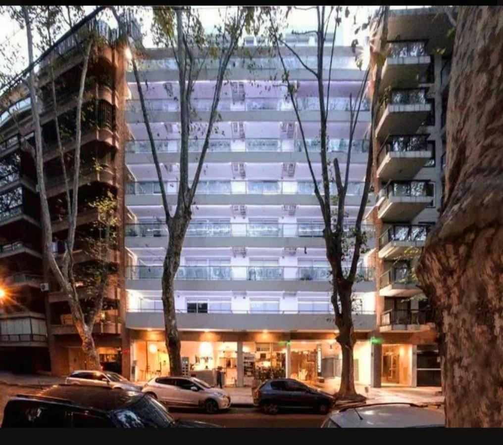 Monoambiente Super Amplio Y Comodo, Ideal Para Explorar La Ciudad Buenos Aires Eksteriør bilde