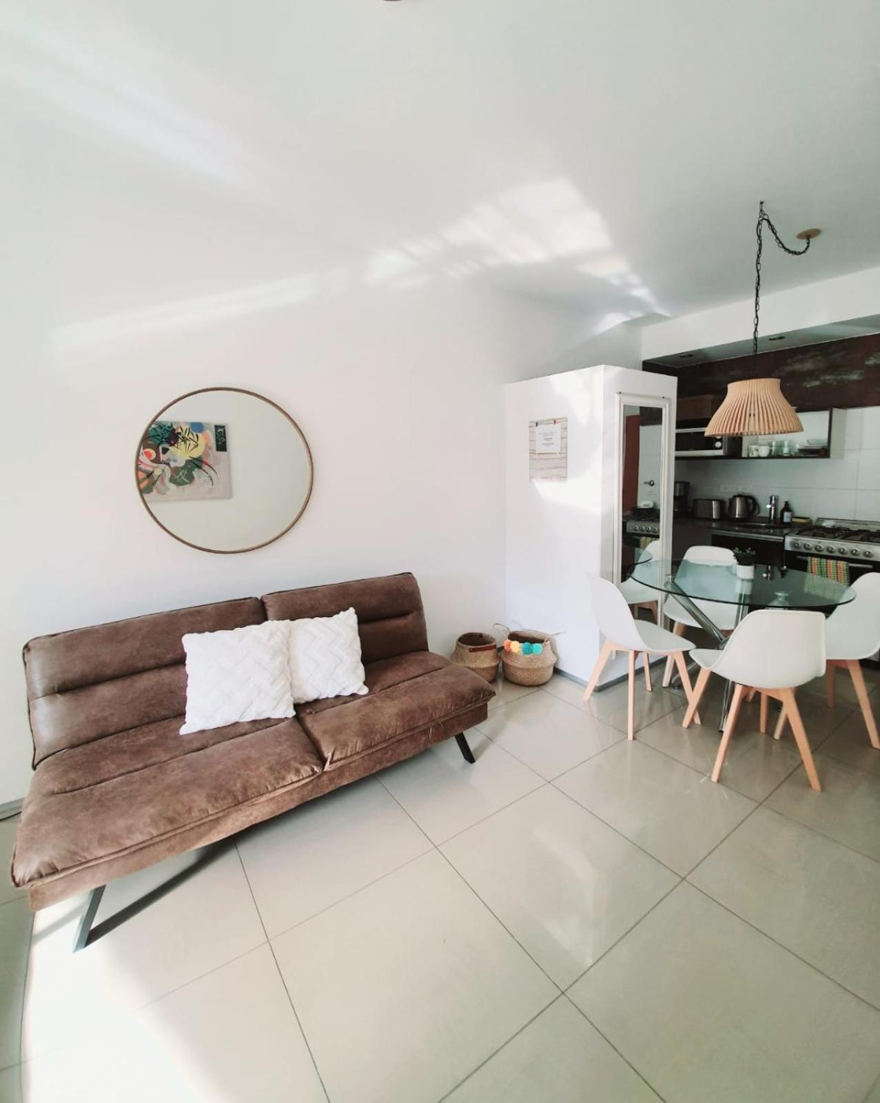 Monoambiente Super Amplio Y Comodo, Ideal Para Explorar La Ciudad Buenos Aires Eksteriør bilde